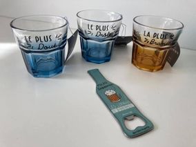 décapsuleur et verres